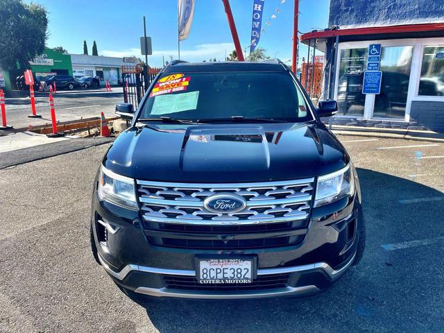 Photo of 2018 Black Ford Explorer