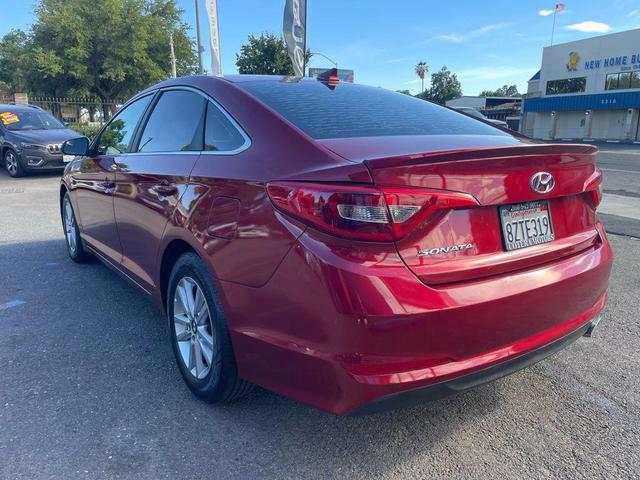 Photo of 2016 Red Hyundai SONATA
