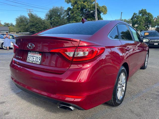 Photo of 2016 Red Hyundai SONATA
