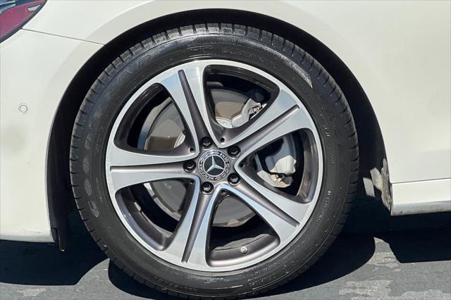 Photo of 2018 designo Diamond White Mercedes-Benz E-Class