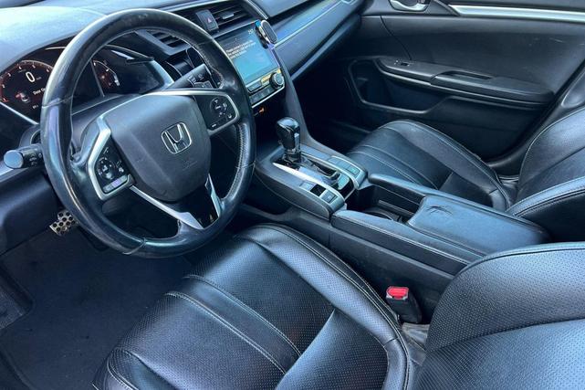 Photo of 2020 Platinum White Pearl Honda Civic