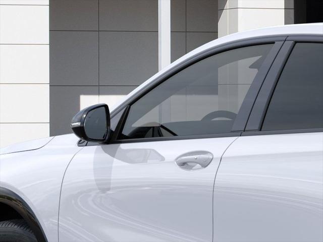 Photo of 2025 Summit White Buick Envista