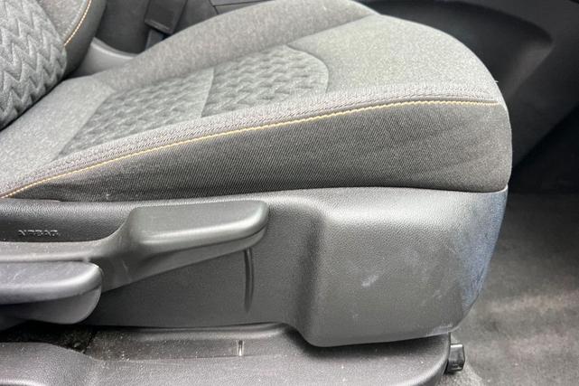 Photo of 2023 Sterling Gray Metallic Chevrolet Equinox