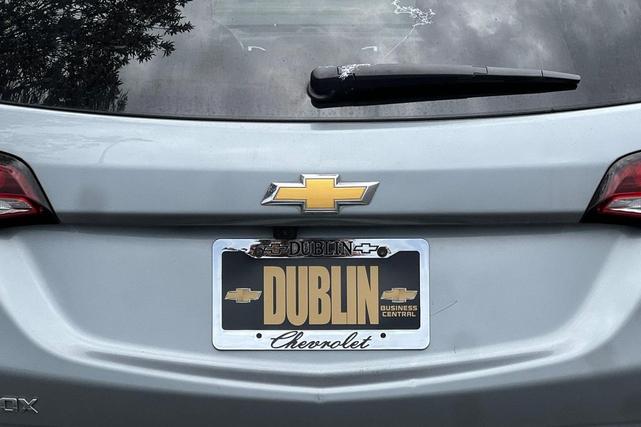 Photo of 2023 Sterling Gray Metallic Chevrolet Equinox