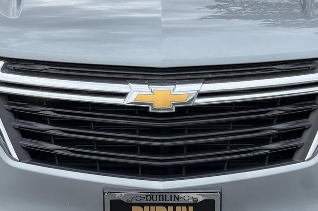 Photo of 2023 Sterling Gray Metallic Chevrolet Equinox