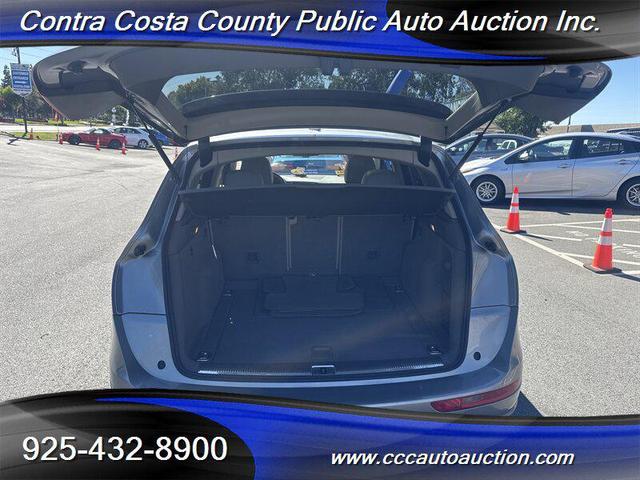 Photo of 2011 Meteor Gray Pearl Effect Audi Q5