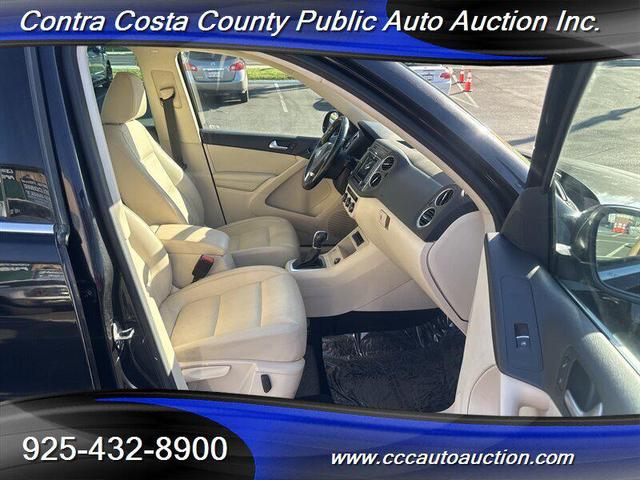 Photo of 2017 Deep Black Pearl Volkswagen Tiguan