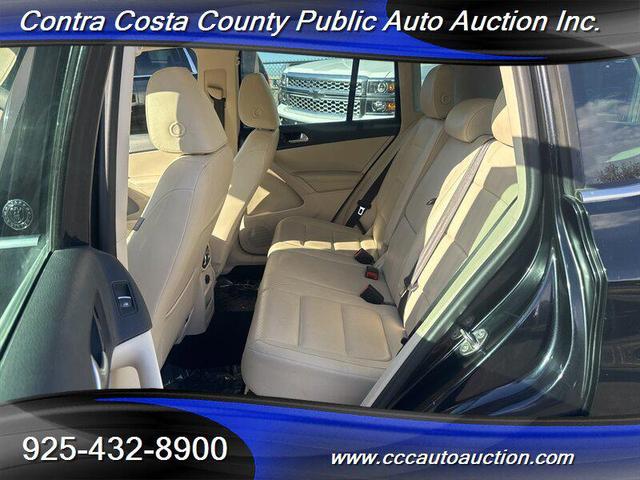 Photo of 2017 Deep Black Pearl Volkswagen Tiguan