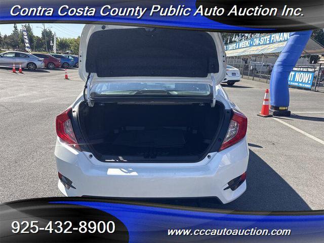 Photo of 2020 Platinum White Pearl Honda Civic