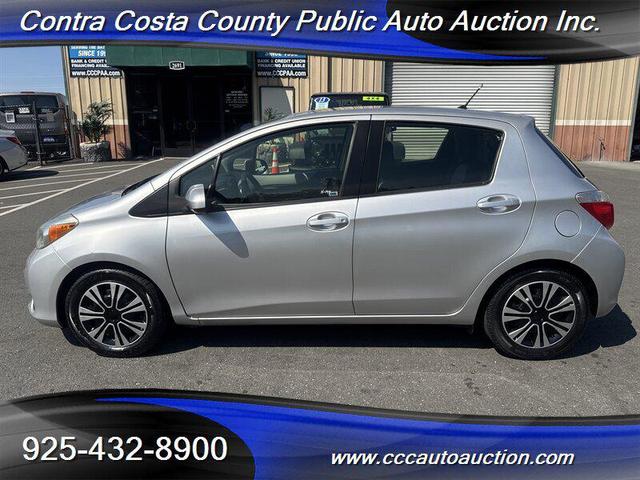 Photo of 2012 Classic Silver Metallic Toyota Yaris