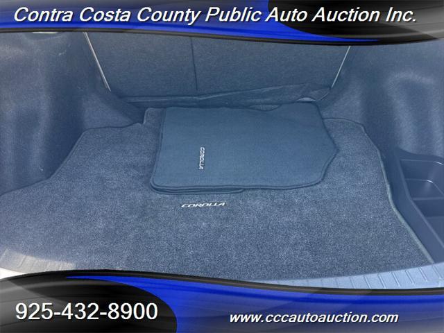 Photo of 2010 Classic Silver Metallic Toyota Corolla
