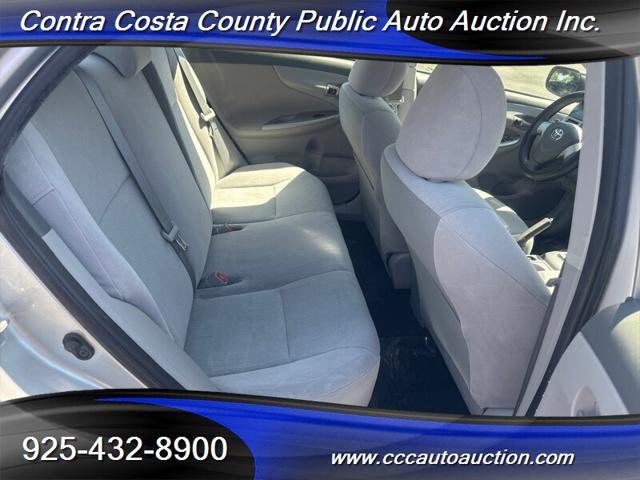 Photo of 2010 Classic Silver Metallic Toyota Corolla