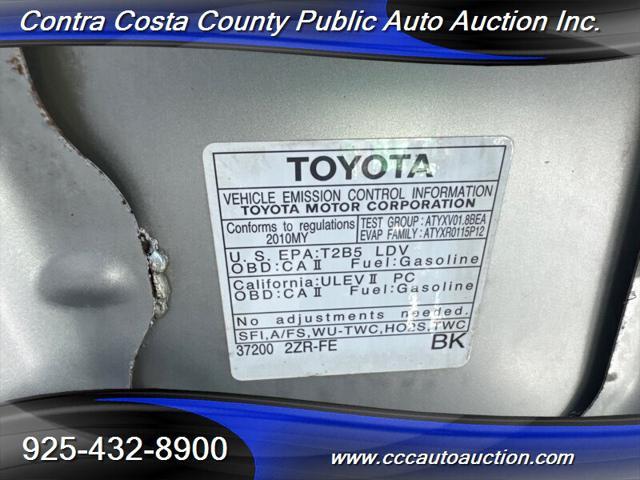 Photo of 2010 Classic Silver Metallic Toyota Corolla
