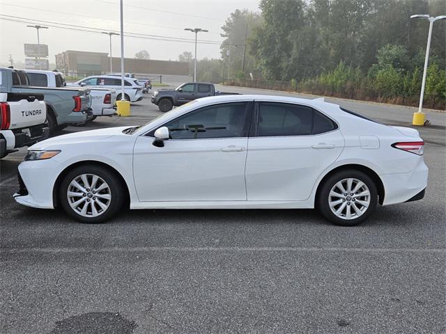 Photo of 2020 Super White Toyota Camry