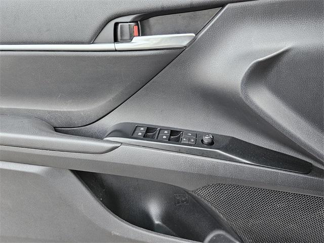 Photo of 2020 Super White Toyota Camry