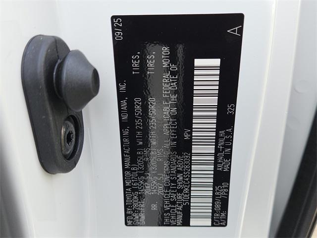Photo of 2025 Wind Chill Pearl Toyota Sienna