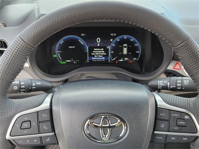 Photo of 2025 Wind Chill Pearl Toyota Sienna
