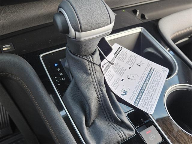 Photo of 2025 Wind Chill Pearl Toyota Sienna