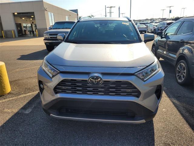 Photo of 2019 Silver Sky Metallic Toyota RAV4