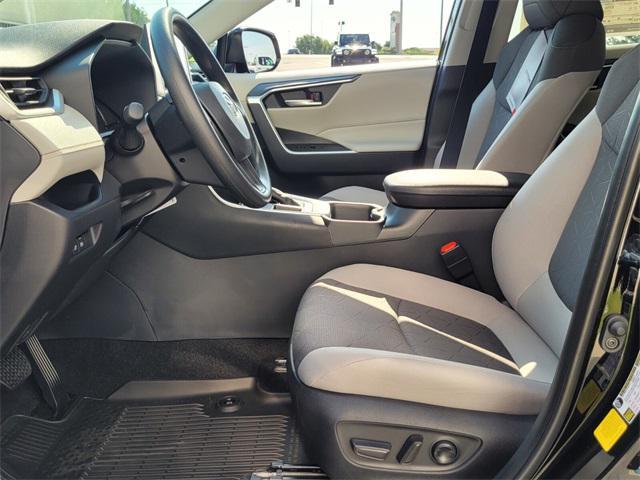 Photo of 2025 Midnight Black Metallic Toyota RAV4