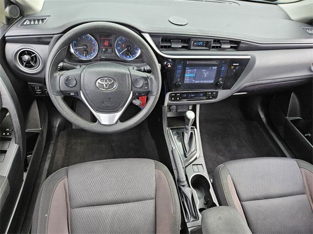 Photo of 2017 Blizzard Pearl Toyota Corolla