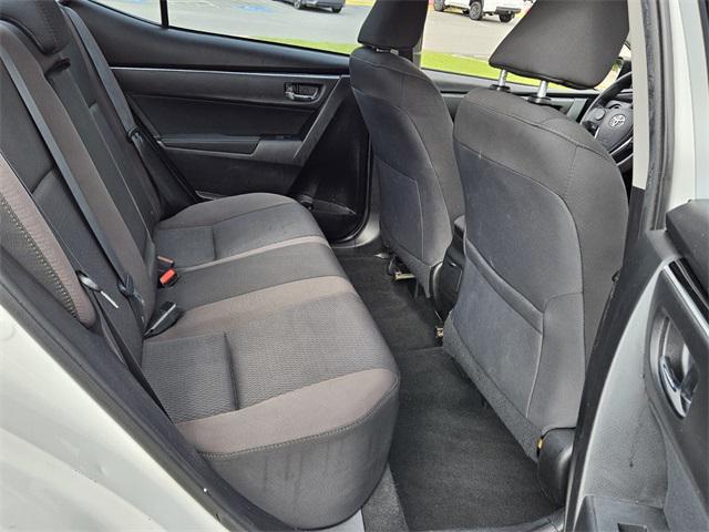 Photo of 2017 Blizzard Pearl Toyota Corolla