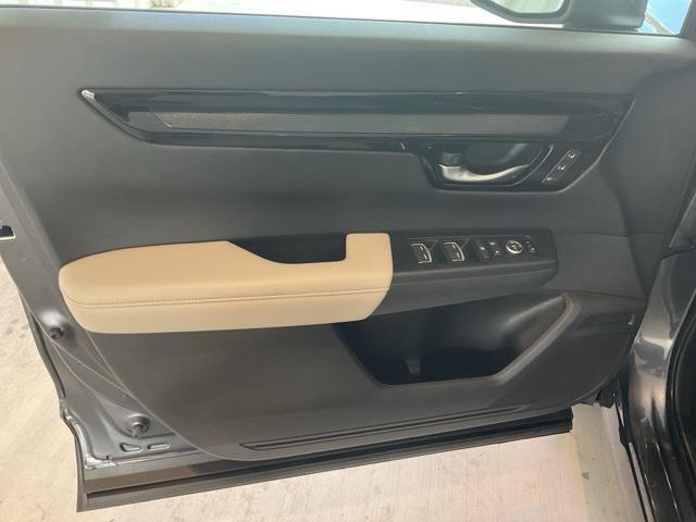 Photo of 2024 Gray Metallic Honda CR-V