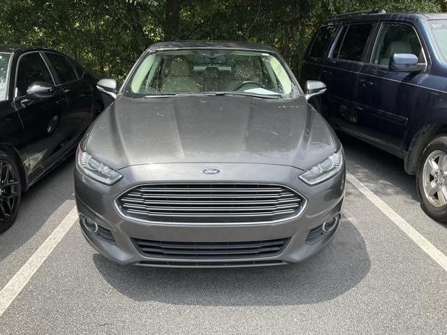 Photo of 2015 MAGNETIC METALLIC Ford Fusion Hybrid