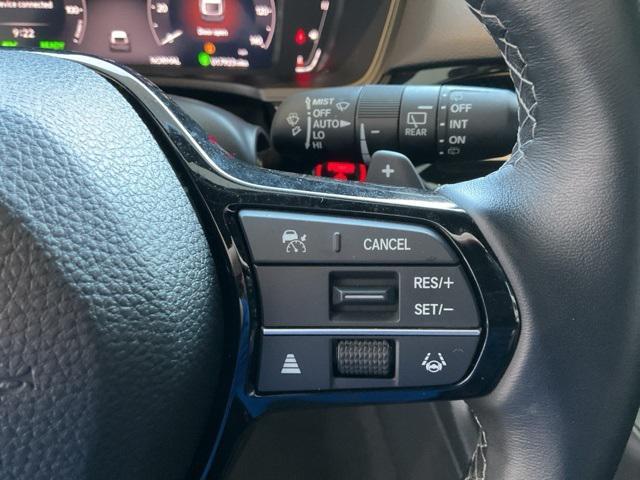 Photo of 2025 Platinum White Honda Civic Hybrid