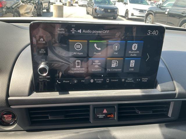 Photo of 2025 Platinum White Pearl Honda Pilot