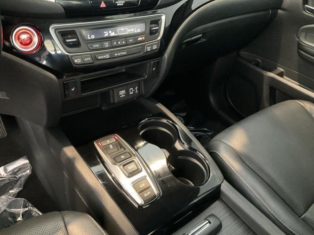 Photo of 2020 Crystal Black Pearl Honda Ridgeline