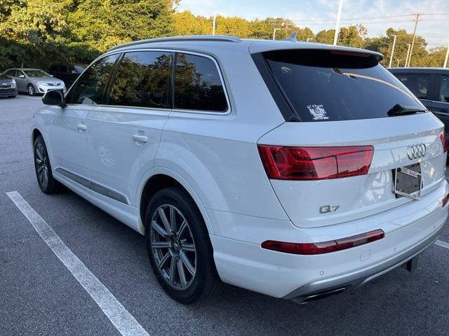 Photo of 2017 Carrara White Audi Q7