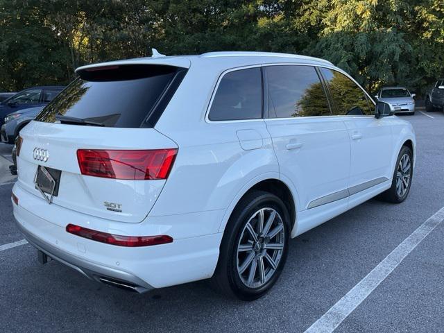 Photo of 2017 Carrara White Audi Q7