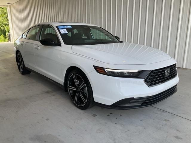 Photo of 2024 Platinum White Pearl Honda Accord Hybrid
