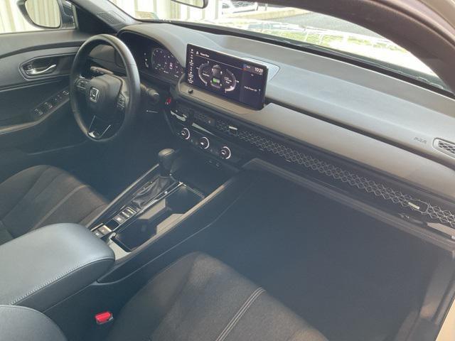 Photo of 2024 Platinum White Pearl Honda Accord Hybrid
