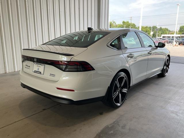 Photo of 2024 Platinum White Pearl Honda Accord Hybrid