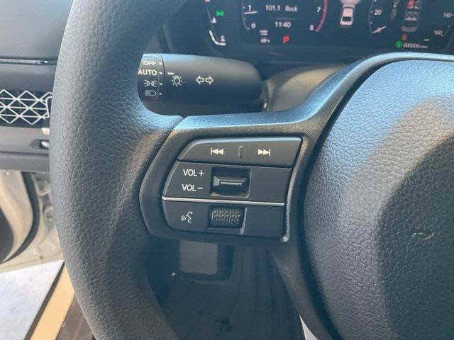 Photo of 2025 Platinum White Pearl Honda Accord