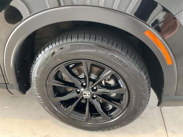 Photo of 2024 Crystal Black Pearl Honda CR-V Hybrid