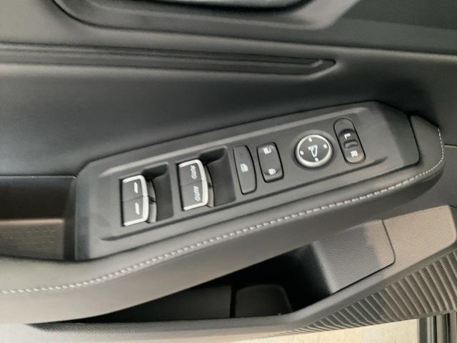 Photo of 2024 Platinum White Pearl Honda Accord Hybrid