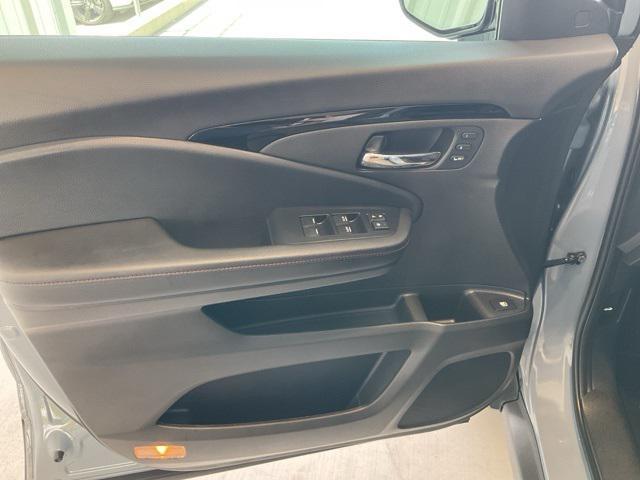 Photo of 2025 Gray Pearl Honda Ridgeline