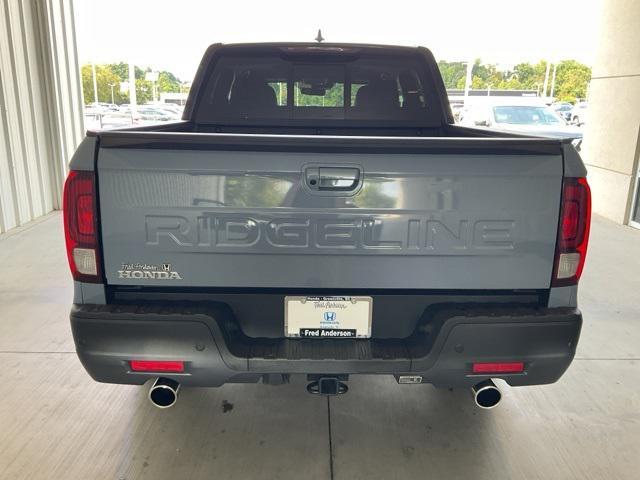 Photo of 2025 Gray Pearl Honda Ridgeline
