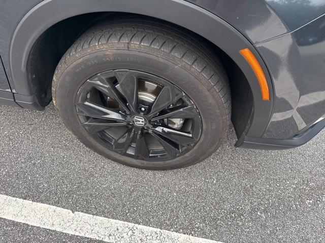 Photo of 2023 Gray Metallic Honda CR-V Hybrid
