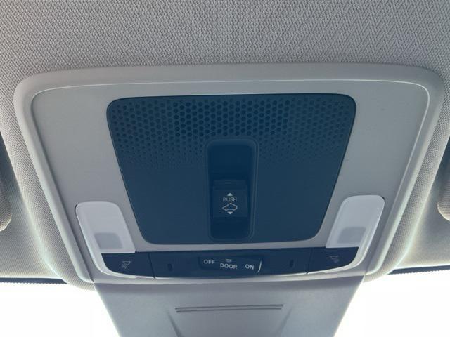 Photo of 2022 Crystal Black Pearl Honda Civic