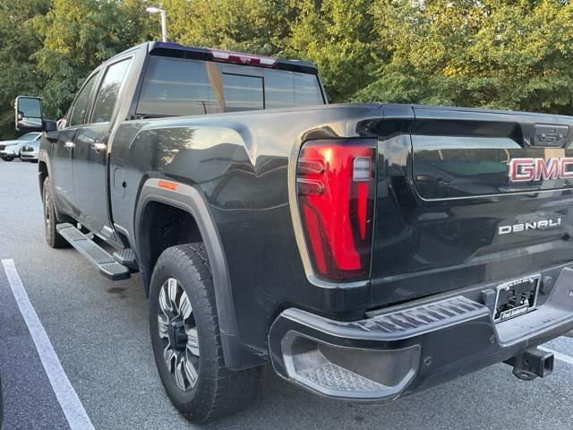 Photo of 2024 Onyx Black GMC Sierra 2500