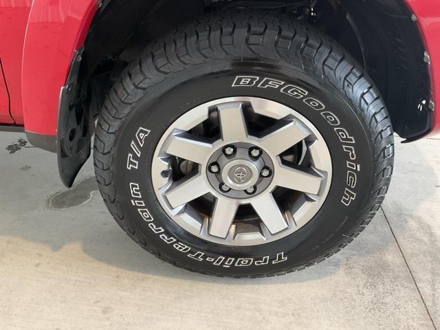 Photo of 2015 Barcelona Red Metallic Toyota 4Runner