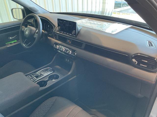 Photo of 2025 Sonic Gray Pearl Honda Pilot