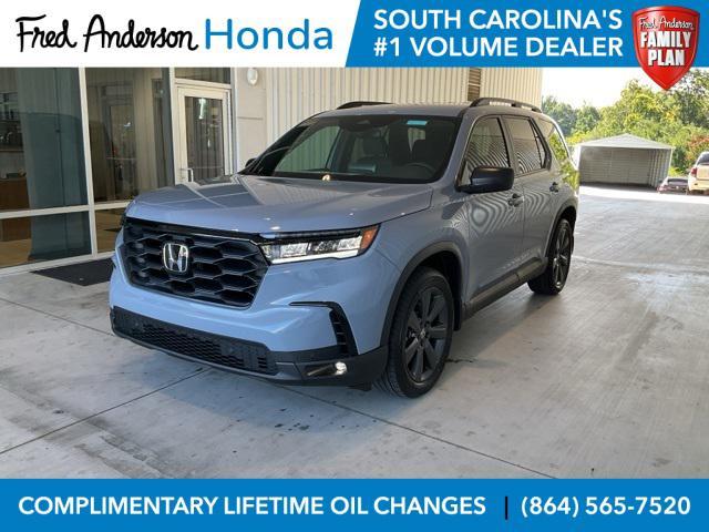 Photo of 2025 Sonic Gray Pearl Honda Pilot