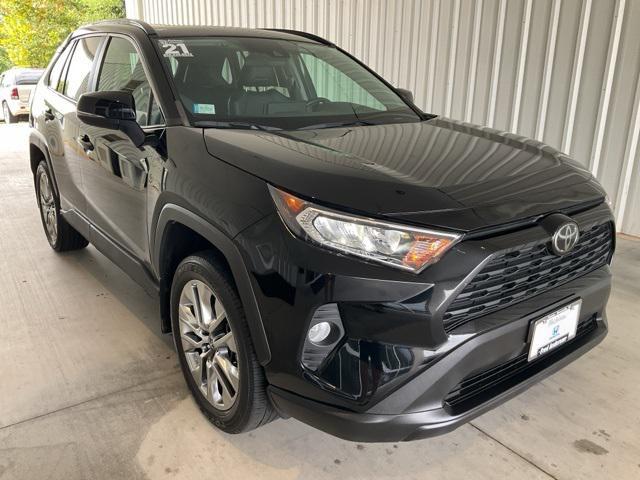 Photo of 2021 Midnight Black Metallic Toyota RAV4