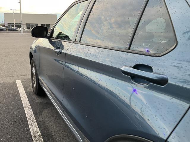 Photo of 2020 BLUE METALLIC Ford Explorer