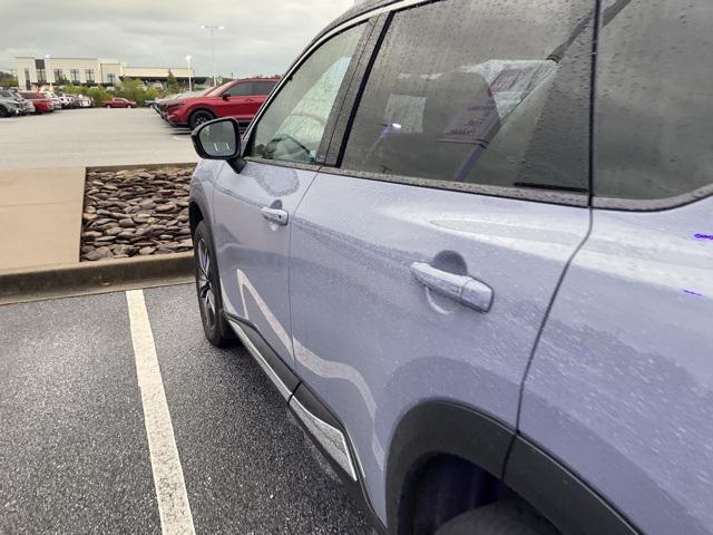 Photo of 2022 Boulder Gray Pearl/Super Black Nissan Rogue